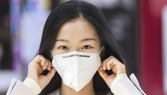 疫情让服装和美妆品牌生意难做,想出了“生造需求”这一招